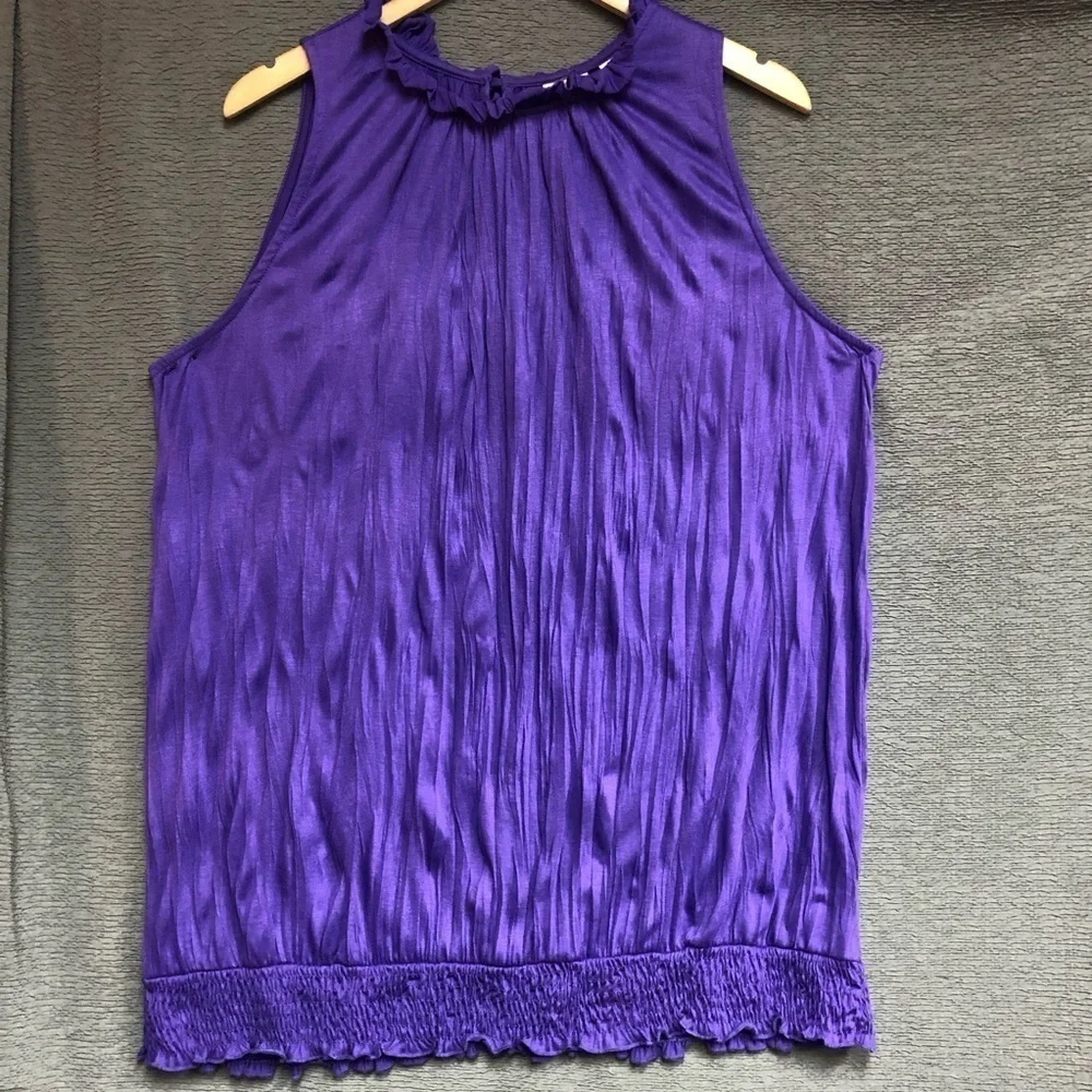 Purple ruffle neck, sleeveless top no brand no size please view measurements